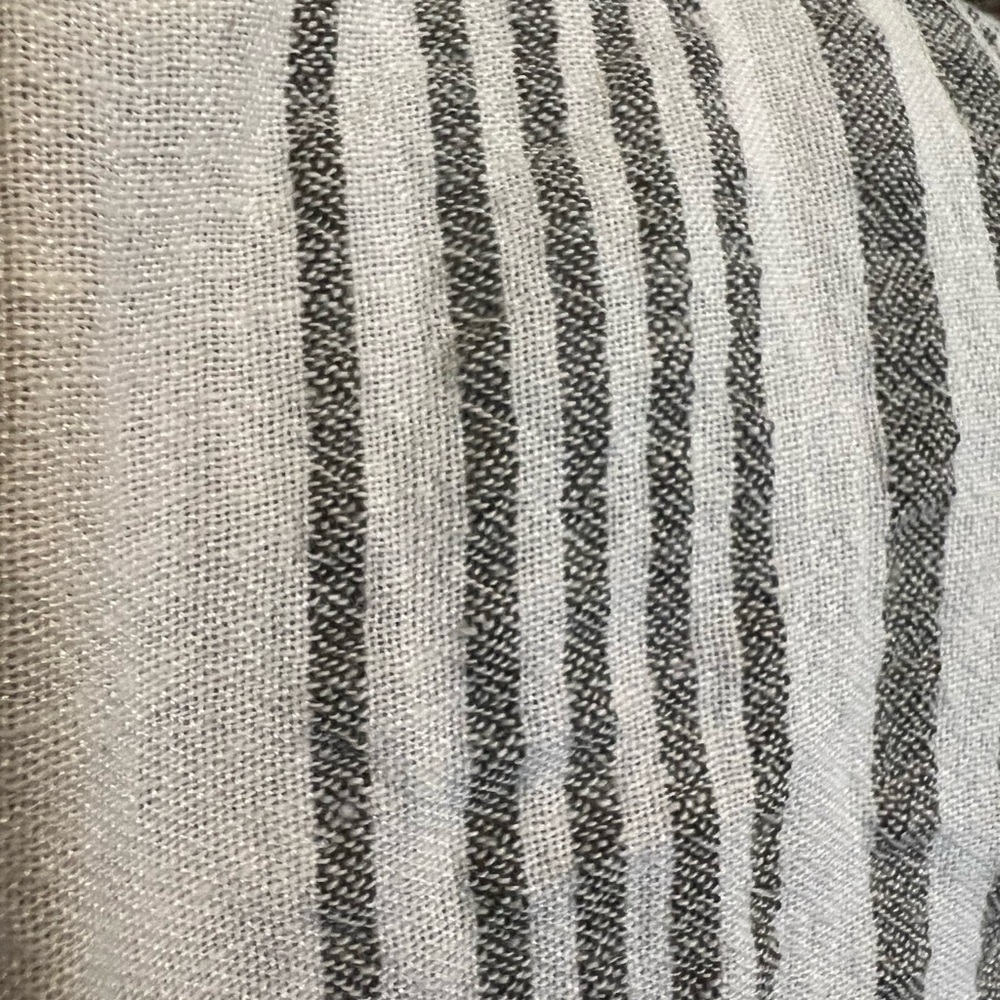 Universal Thread Striped Tie-Front Duster — M/L - Picture 4 of 6